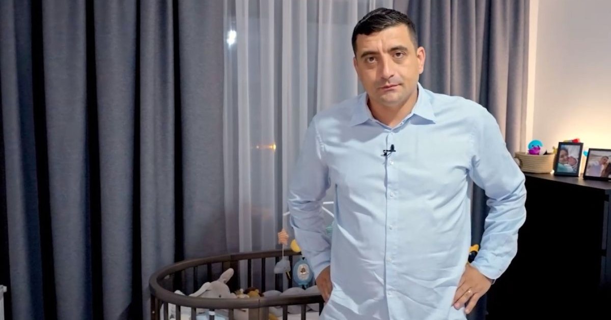 George Simion în apartamentul din București în care locuiește în chirie