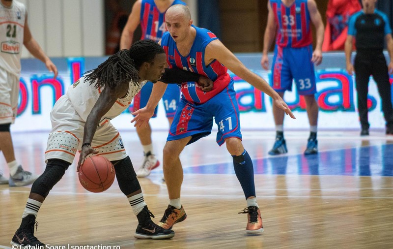 Fortson, jucător care a fost în NBA, a fost la București. ”Vis împlinit”. A bătut Steaua, fosta lui echipă