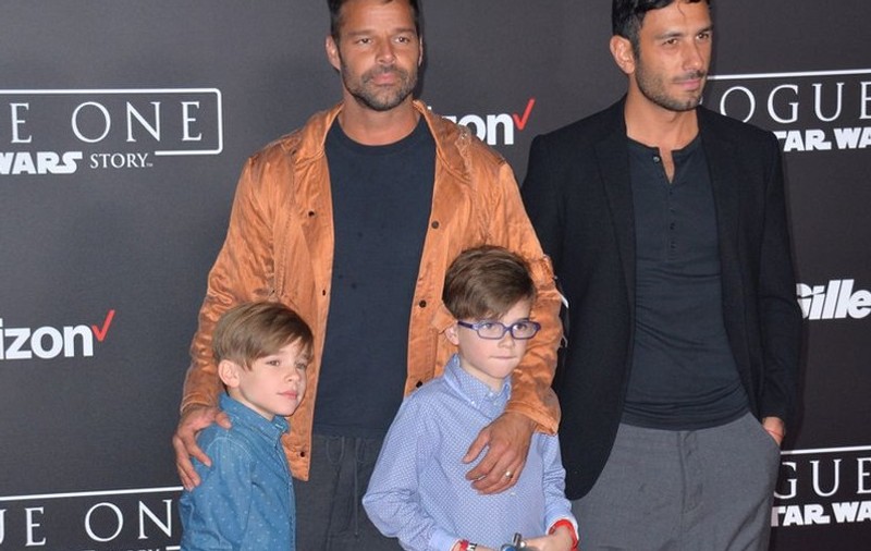 Ce le răspunde Ricky Martin băieților săi când ei întreabă de ce au doi tați
