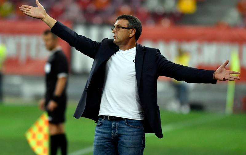 Eugen Neagoe a fost externat. Antrenorul își va depune demisia de la Dinamo