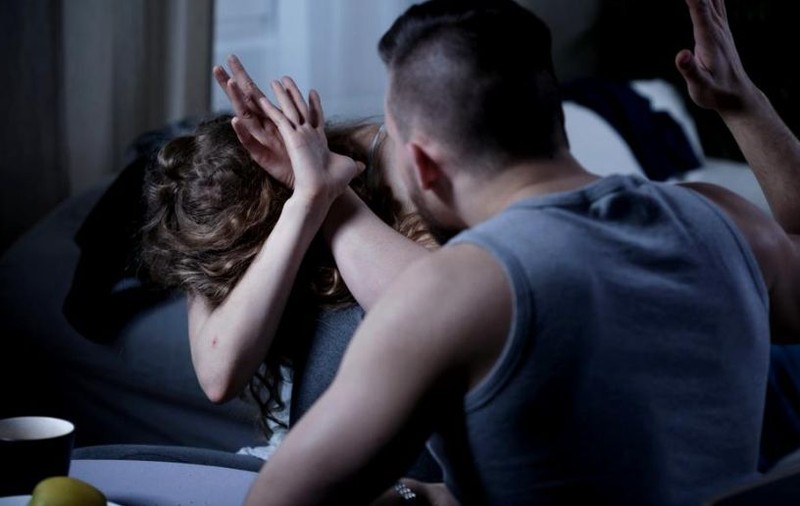 BBC: Numărul victimelor violenţei domestice din Marea Britanie este cel mai ridicat din ultimii cinci ani