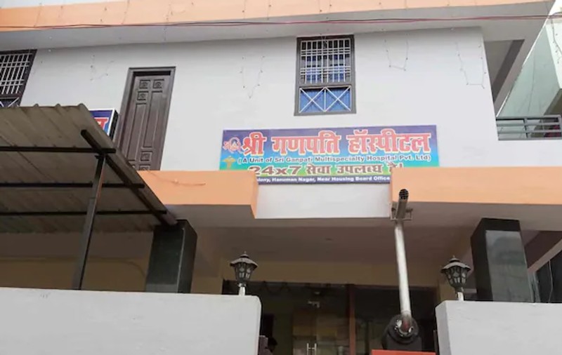Un nou scandal în India, unde un medic a operat un adolescent după un videoclip de pe YouTube. Pacientul a murit, doctorul a fugit