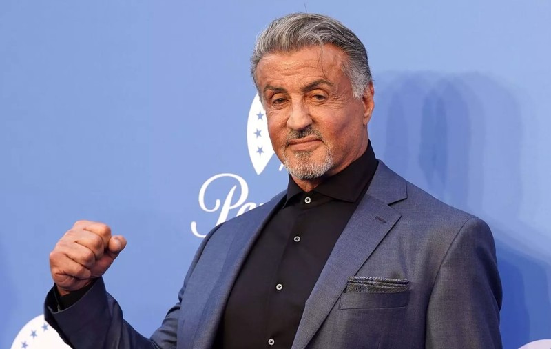 Sylvester Stallone a revenit la o pasiune mai veche. „Este similar cu a scrie un scenariu scurt”