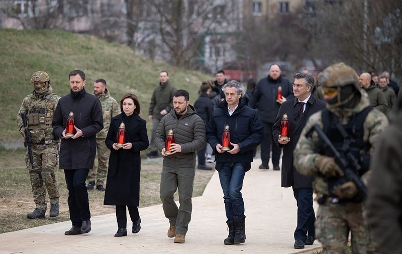 Mesajul lui Volodimir Zelenski, la un an de la masacrul din Bucha: "Vom elibera toate teritoriile noastre"