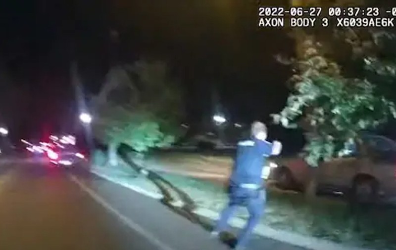 Imagini de la o nouă operațiune brutală a poliției americane. Bărbat de culoare, ucis după ce s-a tras asupra lui de 90 de ori