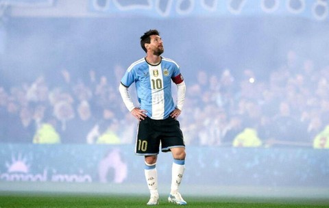 Moment neașteptat în minutul 10: Lionel Messi, surprins pe teren la retragerea din naționala Argentinei
