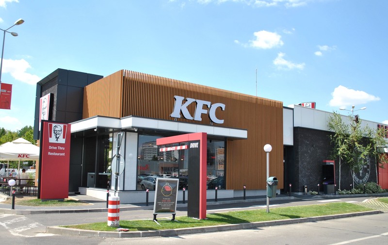 Am petrecut o zi în bucătăria KFC