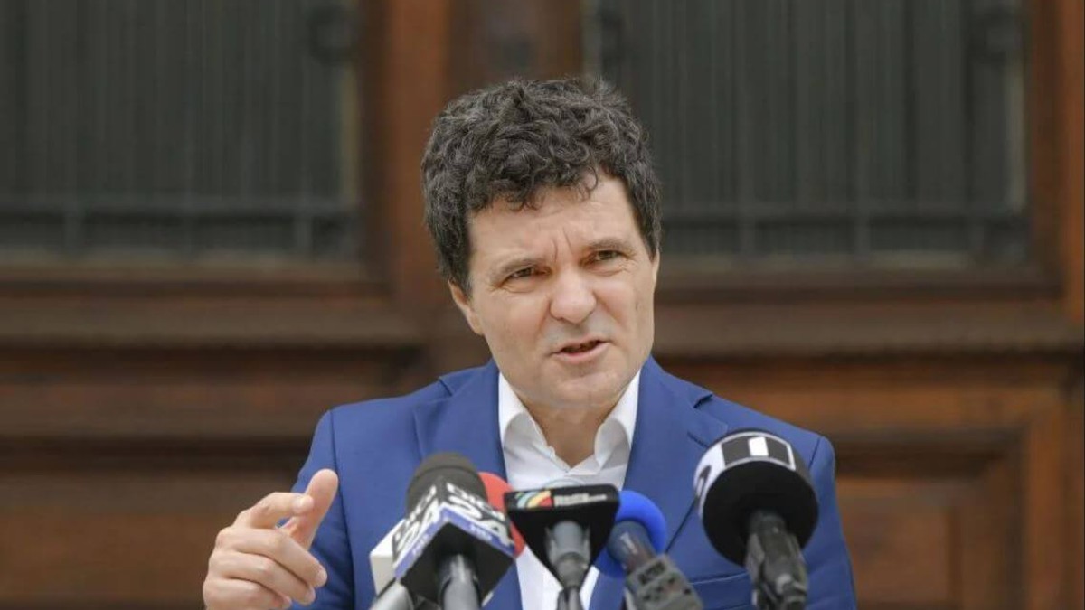 Candidați alegeri locale 2020. Nicușor Dan, candidat la Primăria Capitalei independent, susținut de PNL, USR, PLUS