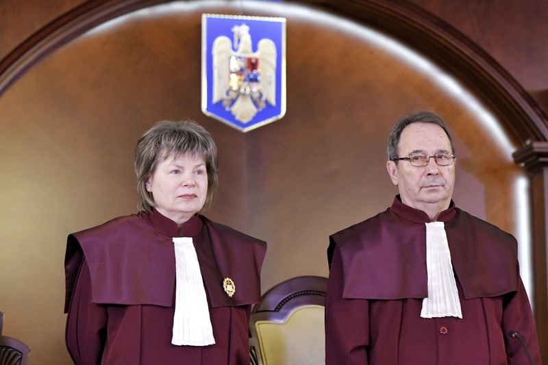 Doi dintre judecătorii CCR Mona Pivniceru și Valeriu Dorneanu | Foto: Hepta