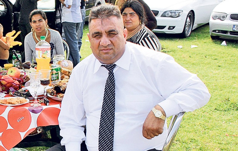 Sandu Anghel, zis Bercea Mondial, soția sa şi doi oameni de afaceri din Olt, reţinuţi pentru evaziune fiscală