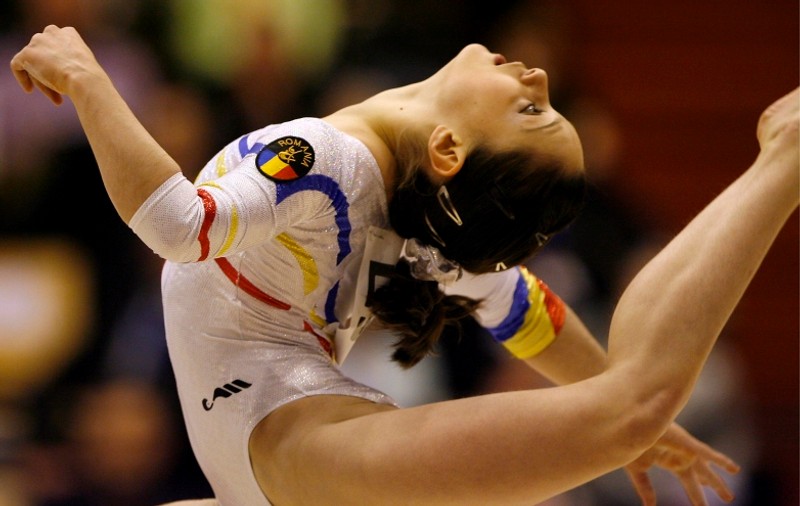 Gimnastele noastre s-au calificat în finală la CE