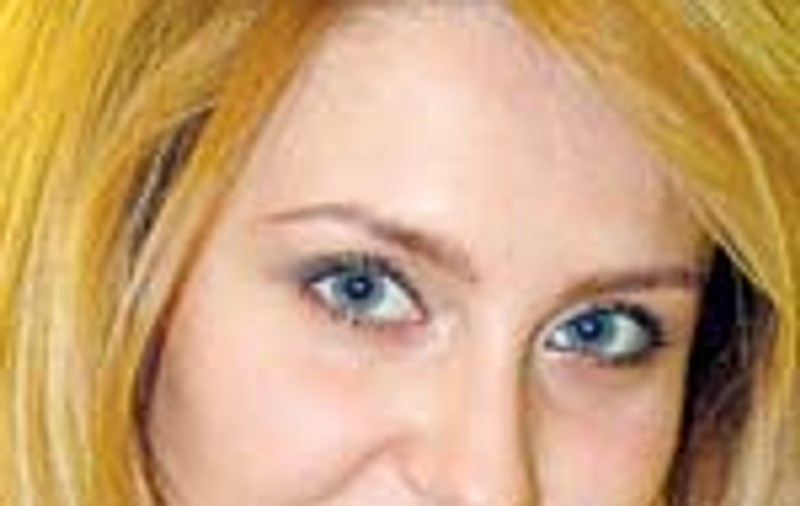 Alina Sorescu adora sa manance peste si fructe