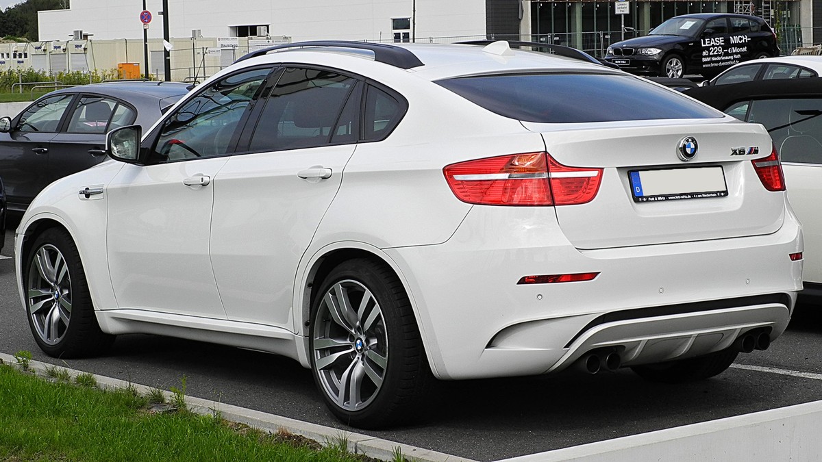 BMW X6, preț de chilipir la o licitație ANAF