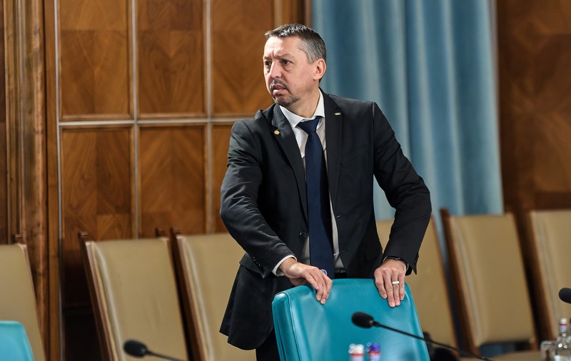 Ministrul educației, Daniel David, a anunțat în ce condiții își va da demisia. „Nu controlezi tu lumea”. Cum a reacționat Nicușor Dan