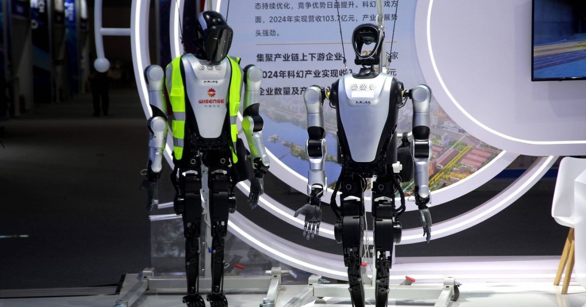 roboți umanoizi într-o fabrică sud-coreană
