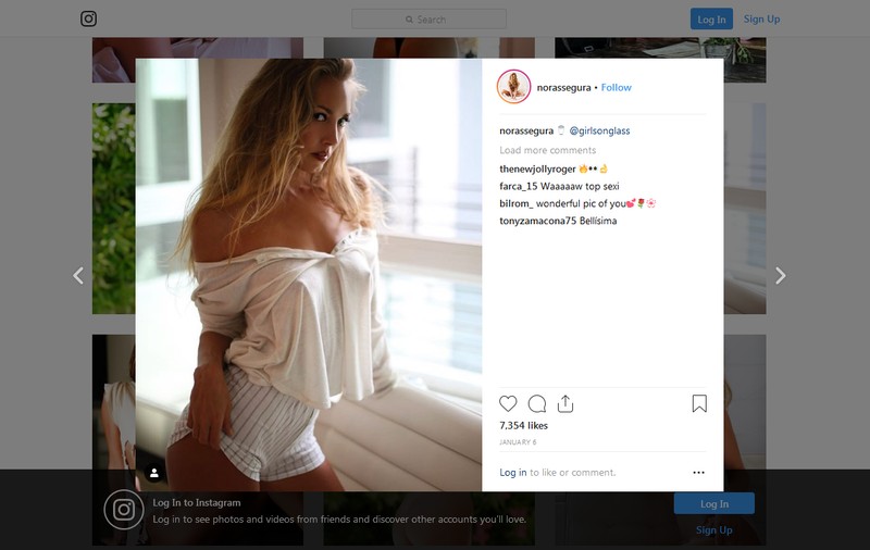 FOTO | Nora Segura, cea mai sexy soție de fotbalist. Portarul american Tim Howard o are acasă!