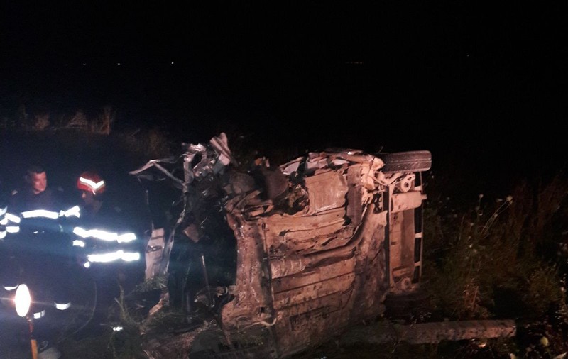 Un austriac a provocat un grav accident în judeţul Galaţi. O persoană a murit şi alte 7 au fost rănite