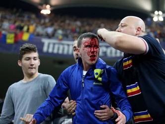 Suporter umplut de sânge