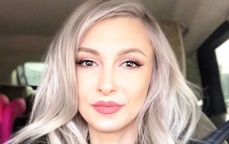 Andreea Bălan și-a pregătit bagajul pentru maternitate. "Abia aștept să o strâng în brațe, să o văd, să o pup și să o miros"