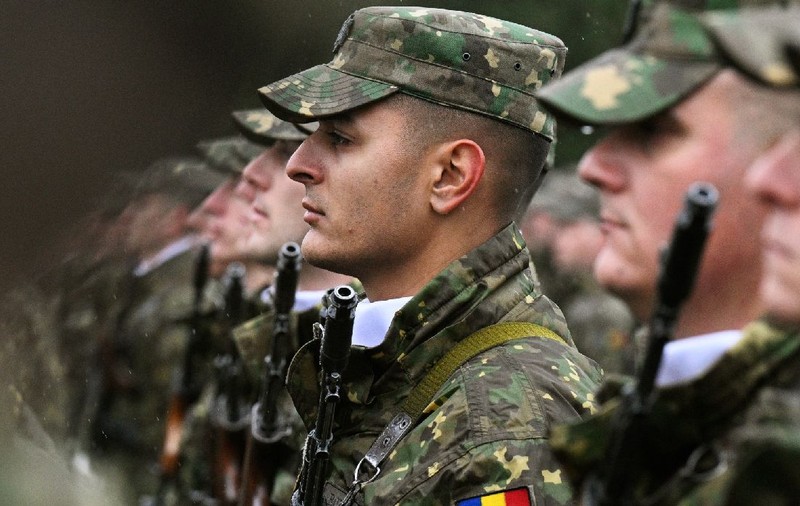 Armata ar putea primi 2,7% din PIB-ul României, spune Radu Miruță