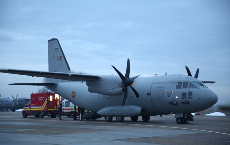 Pacient cu arsuri grave, transportat în Germania cu o aeronavă militară