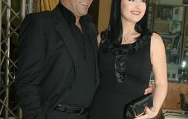 Mihaela Tatu, despre apariţiile tv ale lui Marcel Toader: "Trebuie să-şi recupereze banii pe inelul de logodnă"