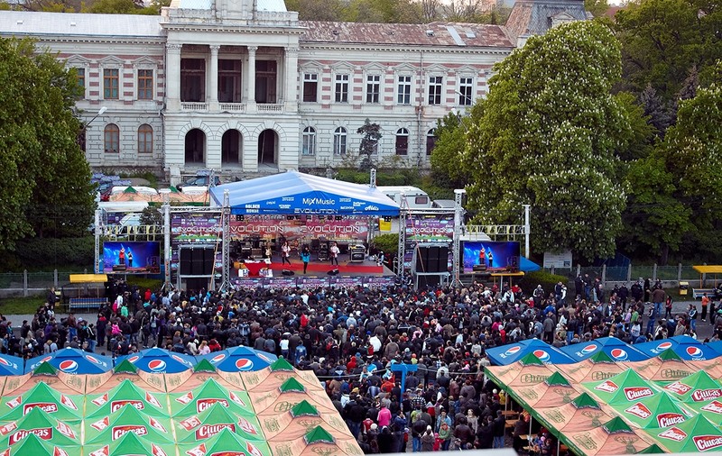 Turneul Mix Music Evolution îşi propune un milion de spectatori până la sfârşitul lui 2011