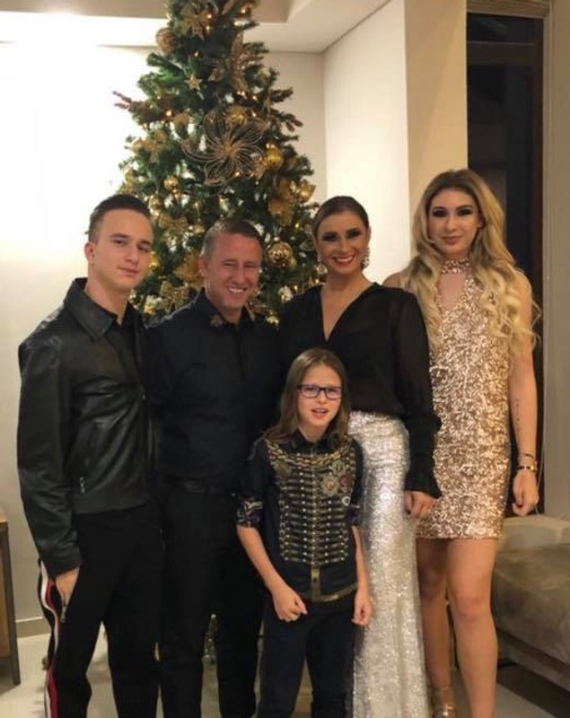 Anamaria Prodan, apariție de divă la Revelion. Cum s-a îmbrăcat vedeta și cu cine s-a distrat în Dubai / FOTO