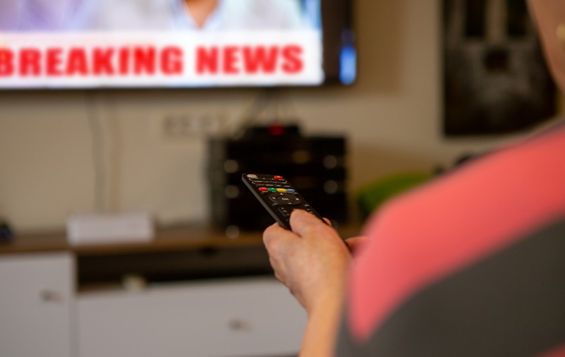 Televiziunea moare, dar nu prea curând. Câți români s-au uitat la televizor anul trecut