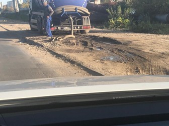 Reziduurile se scurg de multe ori pe lângă capac