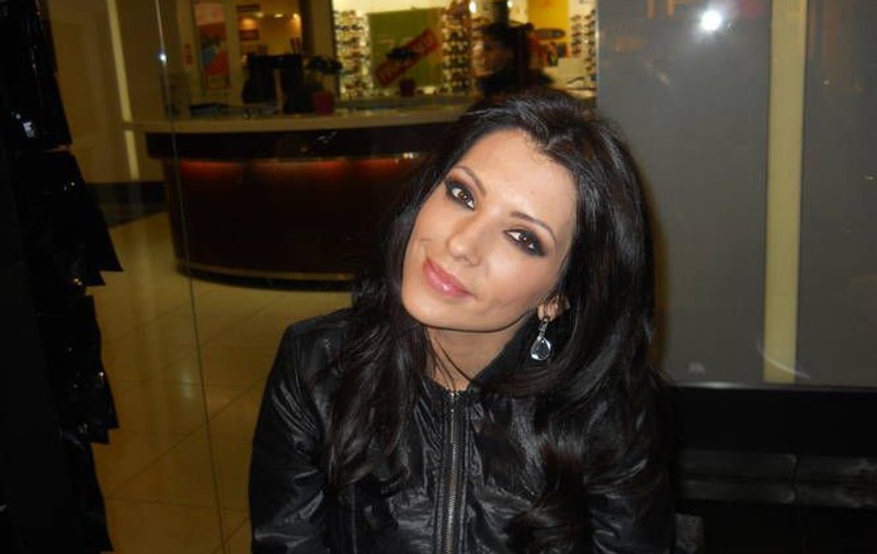 Celia nu mai e brunetă! Și-a schimbat nuanța părului pentru prima dată în viață. Îți place cum îi stă? | FOTO 