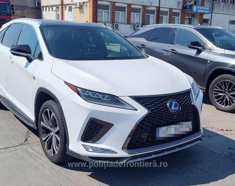 Mașini Lexus și Toyota de sute de mii de euro, furate din nordul Europei și găsite în Portul Constanța