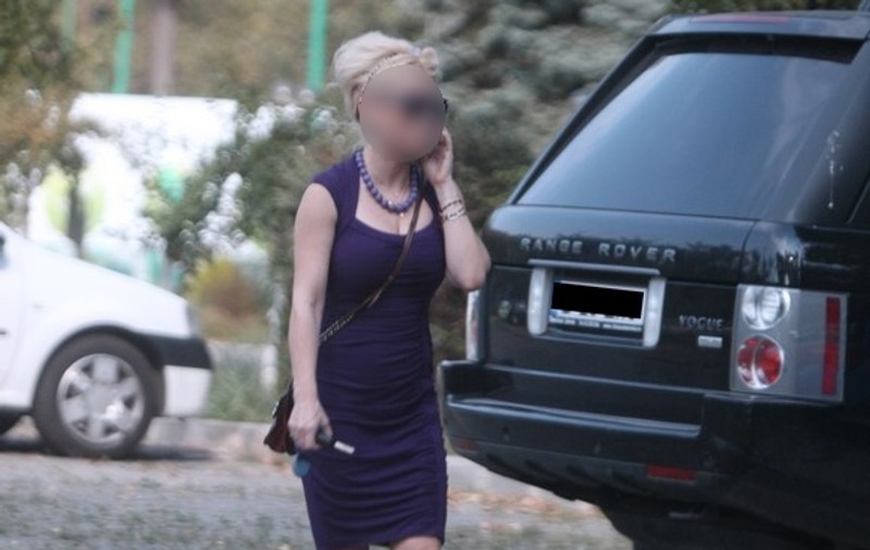 Foto | A debutat înainte de Revoluţie, dar arată ca la 20 de ani! Diva peste care nu trece vremea!