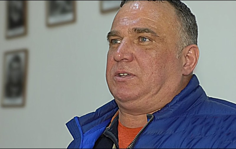 Interlopul Ioan Clămparu, printre autorii unei cărți de poezie realizate la Penitenciarul Aiud. Volumul, dedicat lui Mihai Eminescu