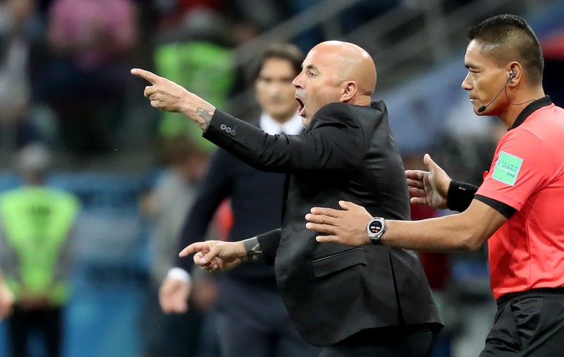 Jorge Sampaoli ar putea fi demis de federația din Argentina chiar în timpul Campionatului Mondial de fotbal Rusia 2018. 10 jucători se retrag!