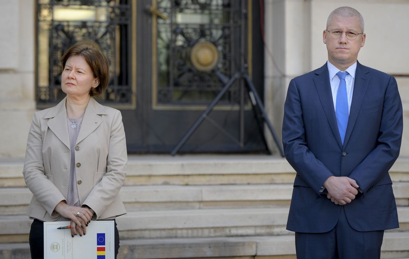 Cei doi candidați pentru funcția de procuror general susțin interviul la Ministerul Justiției