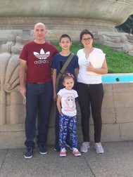 Geanina și familia sa locuiesc în chirie, iar venitul este asigurat de soț