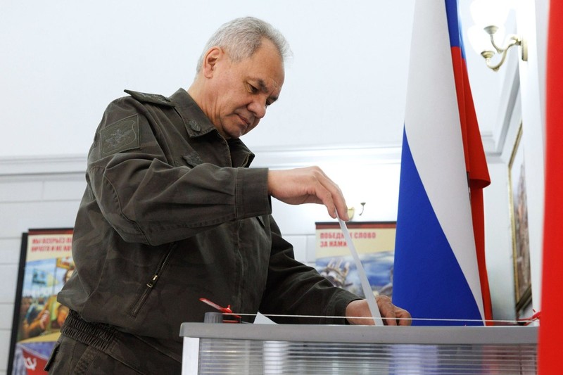 8641244 15.03.2024 In this handout photo released by the Russian Defence Ministry, Russian Defence Minister Sergei Shoigu casts his ballot at a polling station during the presidential election in Moscow, Russia. Editorial use only, no archive, no commercial use. Russian Defence Ministry