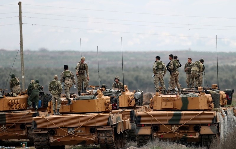 Turcia spune că trupele terestre au ajuns în orașul kurd Afrin din nordul Siriei