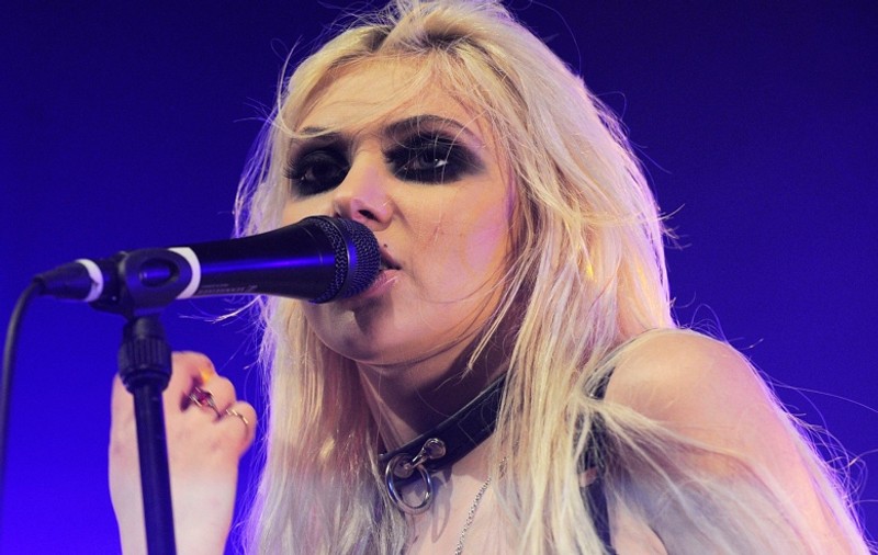 Taylor Momsen se simte ca un 'produs'