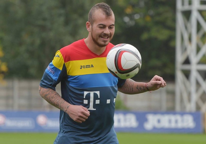 Denis Alibec face cam ce vrea el cu mingea