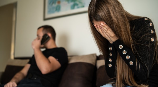 Trafic de persoane si violenta