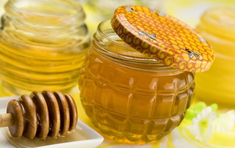 Cea mai bună miere din lume se găsește în România. Este superioară celebrei mieri de Manuka. Ce trebuie să știi despre acest superaliment
