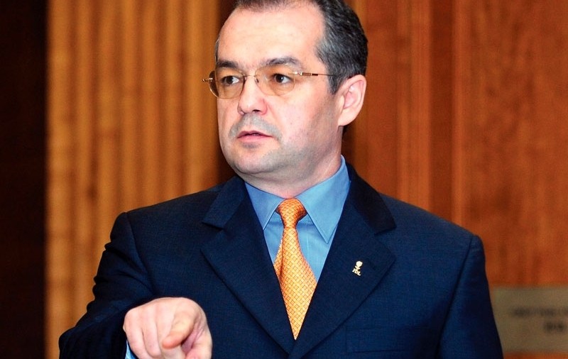 Premierul Boc a petrecut Paştele în familie