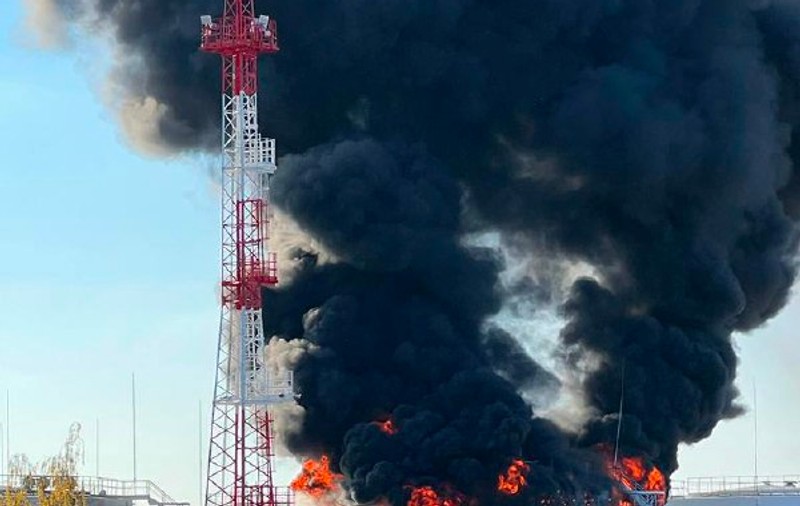 Incendiu la un depozit de petrol din regiunea rusă Belgorod. Guvernatorul local denunță un bombardament ucrainean