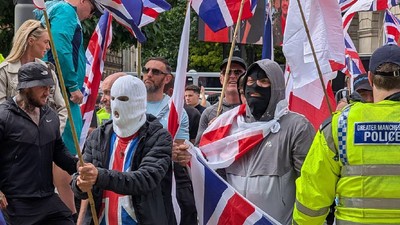 Protestatari anti-migranți