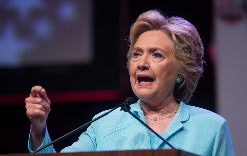 Alegeri SUA| FBI obţine mandat de percheziţie a e-mailurilor lui Hillary Clinton. Reacția candidatei democrate cu privire la anchetă