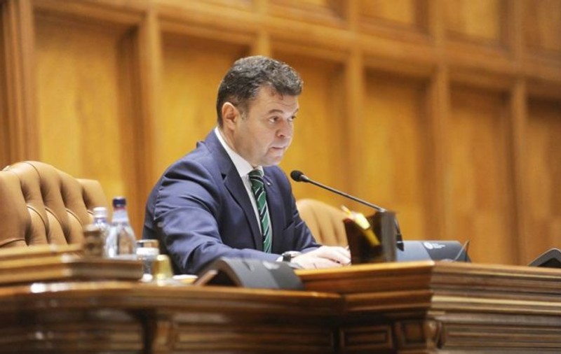 Cine sunt deputaţii care au folosit autoturismul BMW seria 7, închiriat de la MAI. Vela spunea că a fost cumpărat pentru "protecţia demnitarilor PSD"