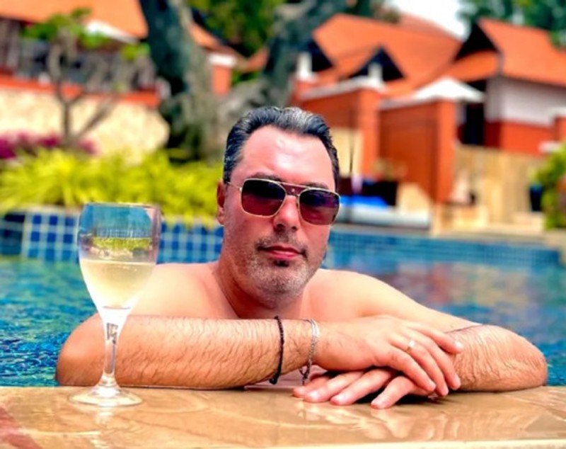 Cosmin Georgescu are un club cu trei terenuri pe malul lacului Herăstrău. Ce sport a făcut fiul lui Călin Georgescu
