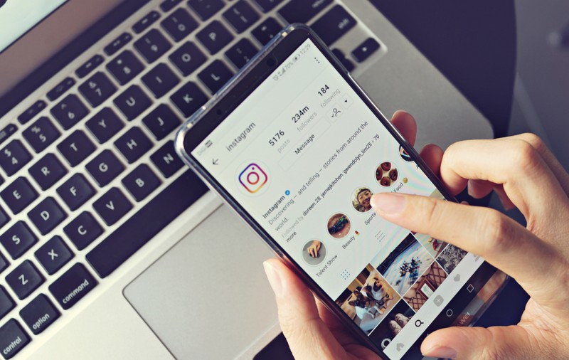 Conturi de Instagram pe care să le urmărești dacă stai în casă cu copiii